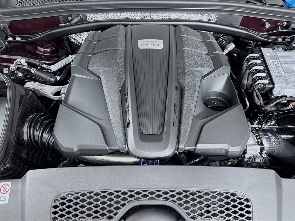 New 2026 Porsche Macan S AWD/4WD image 36