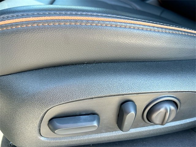 Used 2023 GMC Acadia AT4 w/ Technology Package image 16