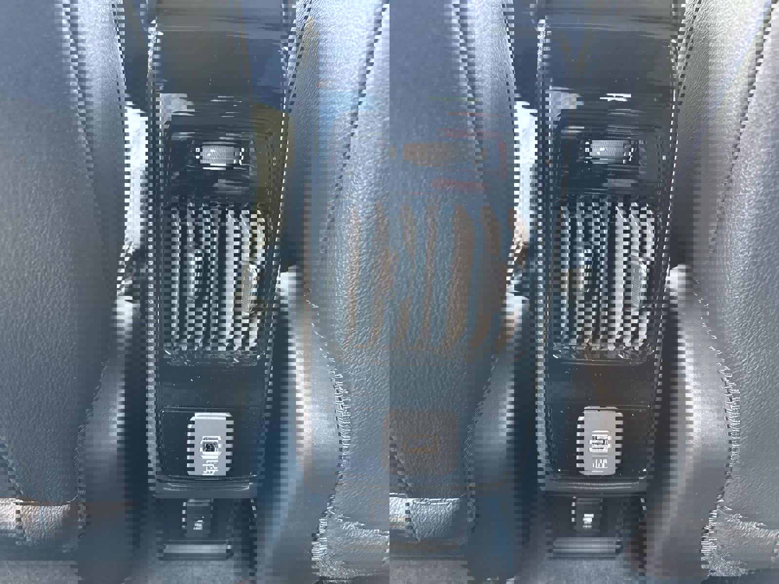 New 2026 Jeep Compass Latitude image 9