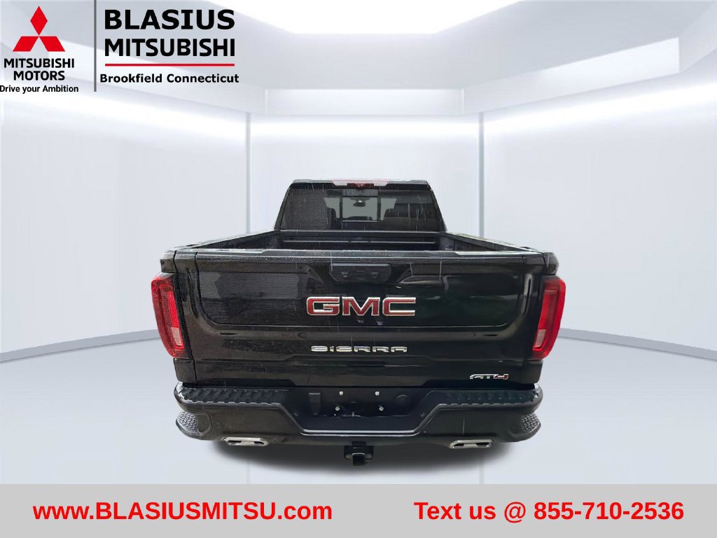Used 2023 GMC Sierra 1500 AT4 w/ AT4 Premium Package AWD/4WD image 7