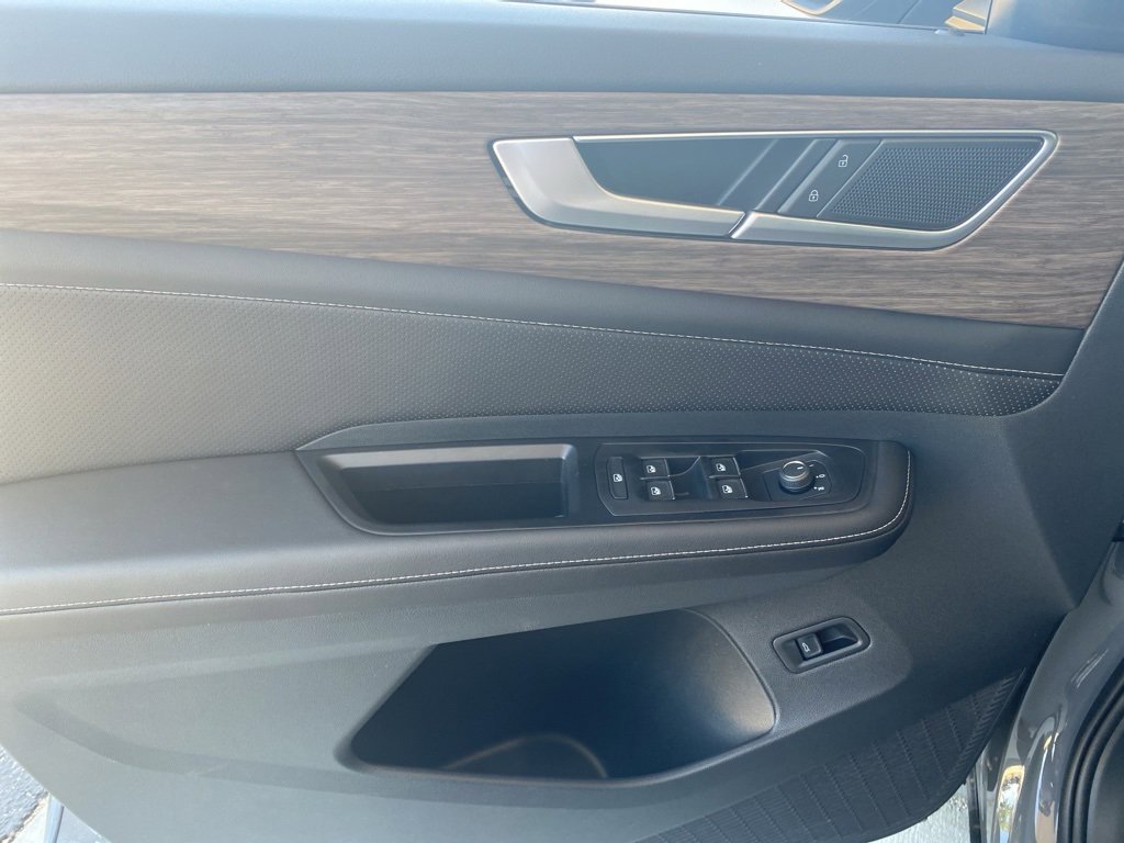 New 2025 Volkswagen Atlas SEL image 25