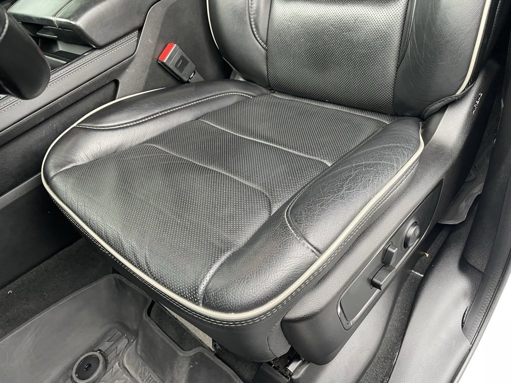 Used 2022 RAM 1500 Limited w/ Body-Colour Bumper Group image 24