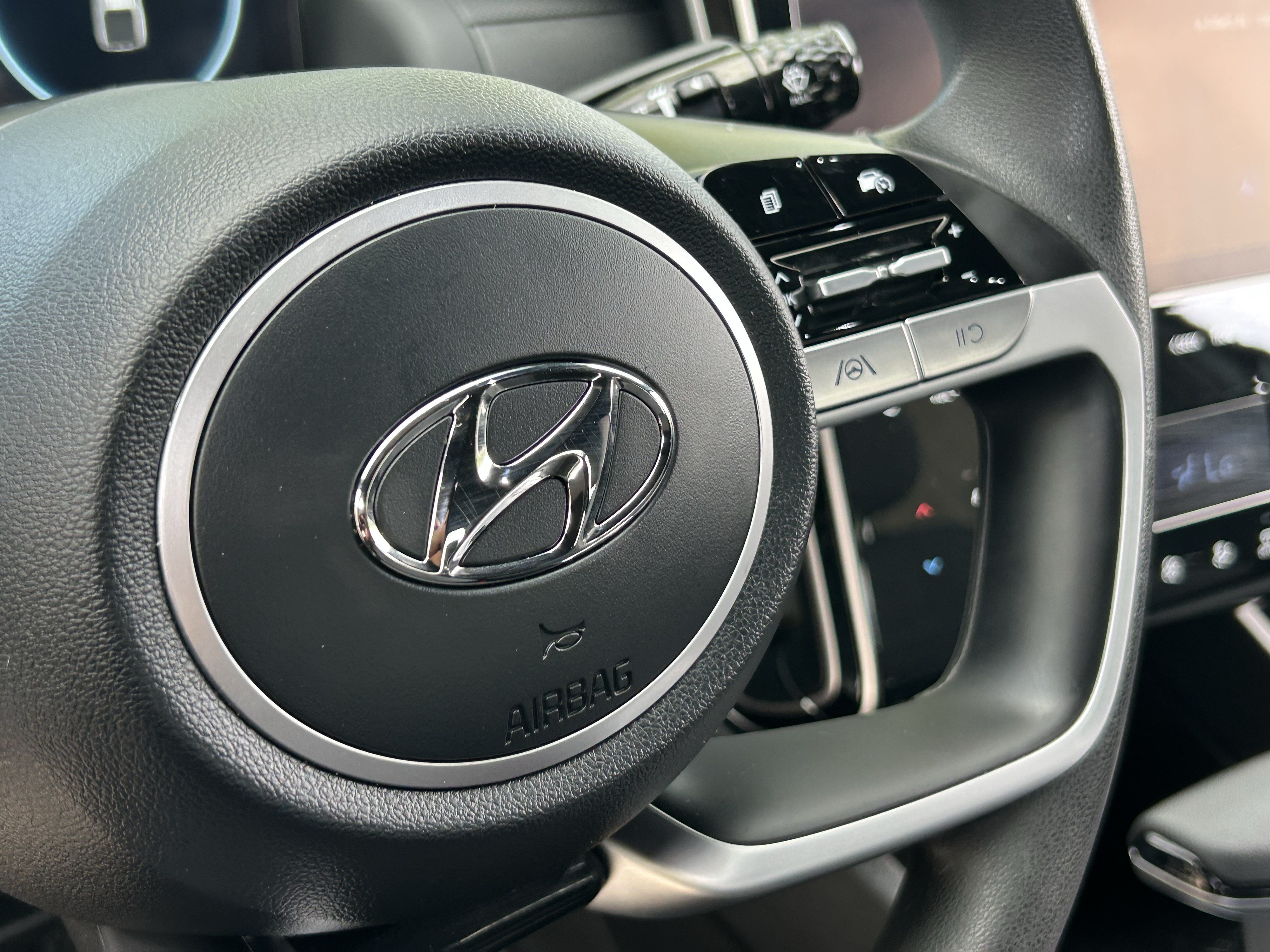Used 2024 Hyundai Santa Cruz SEL w/ Activity Package FWD image 29
