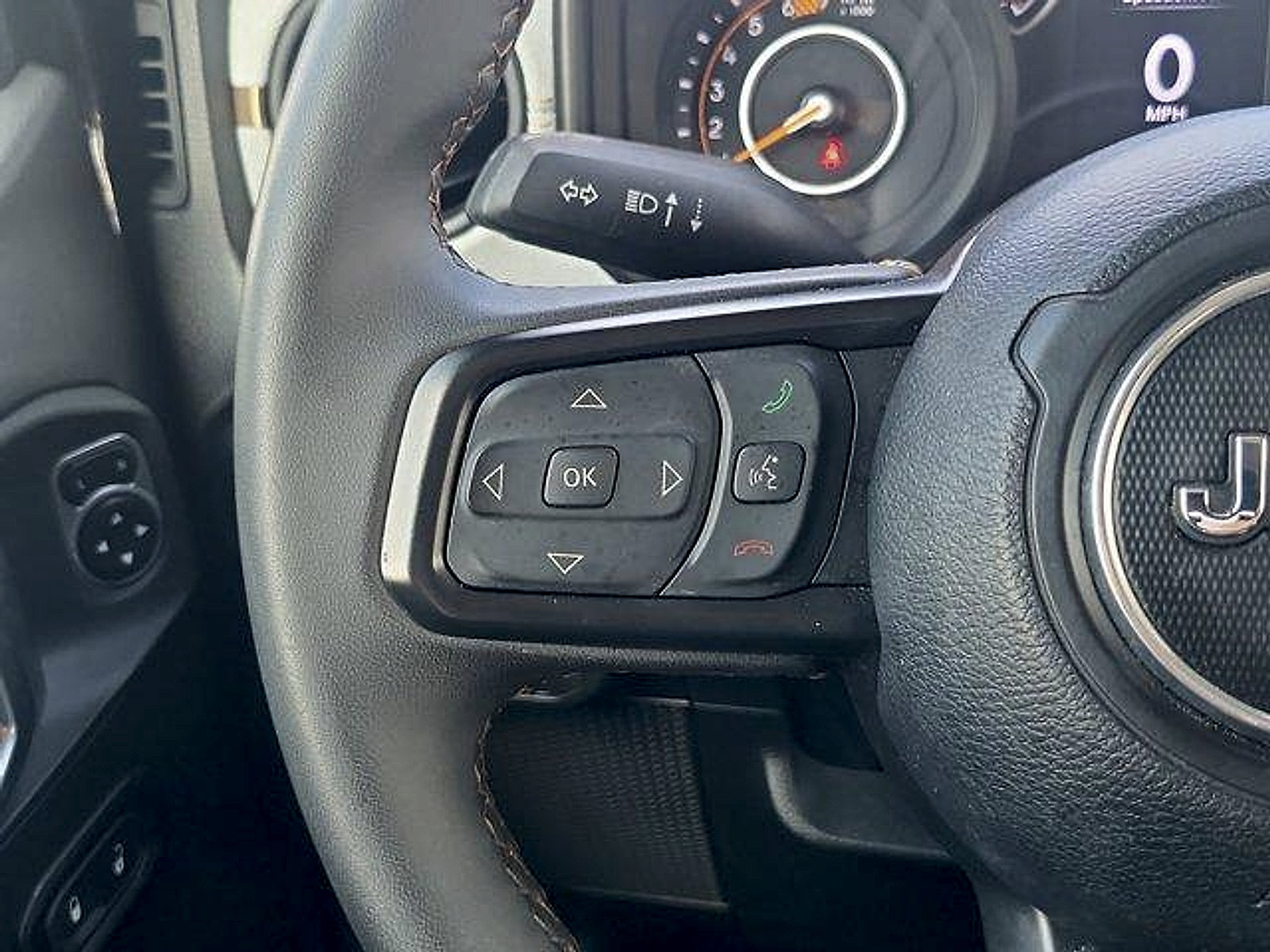 Certified 2024 Jeep Wrangler Unlimited Sport AWD/4WD image 24
