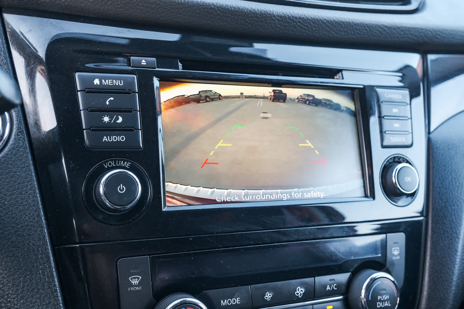 Used 2020 Nissan Rogue Sport SV FWD image 25