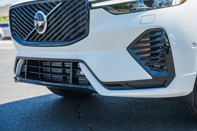 New 2026 Volvo XC60 T8 Ultra w/ Protection Package Premier AWD/4WD image 13