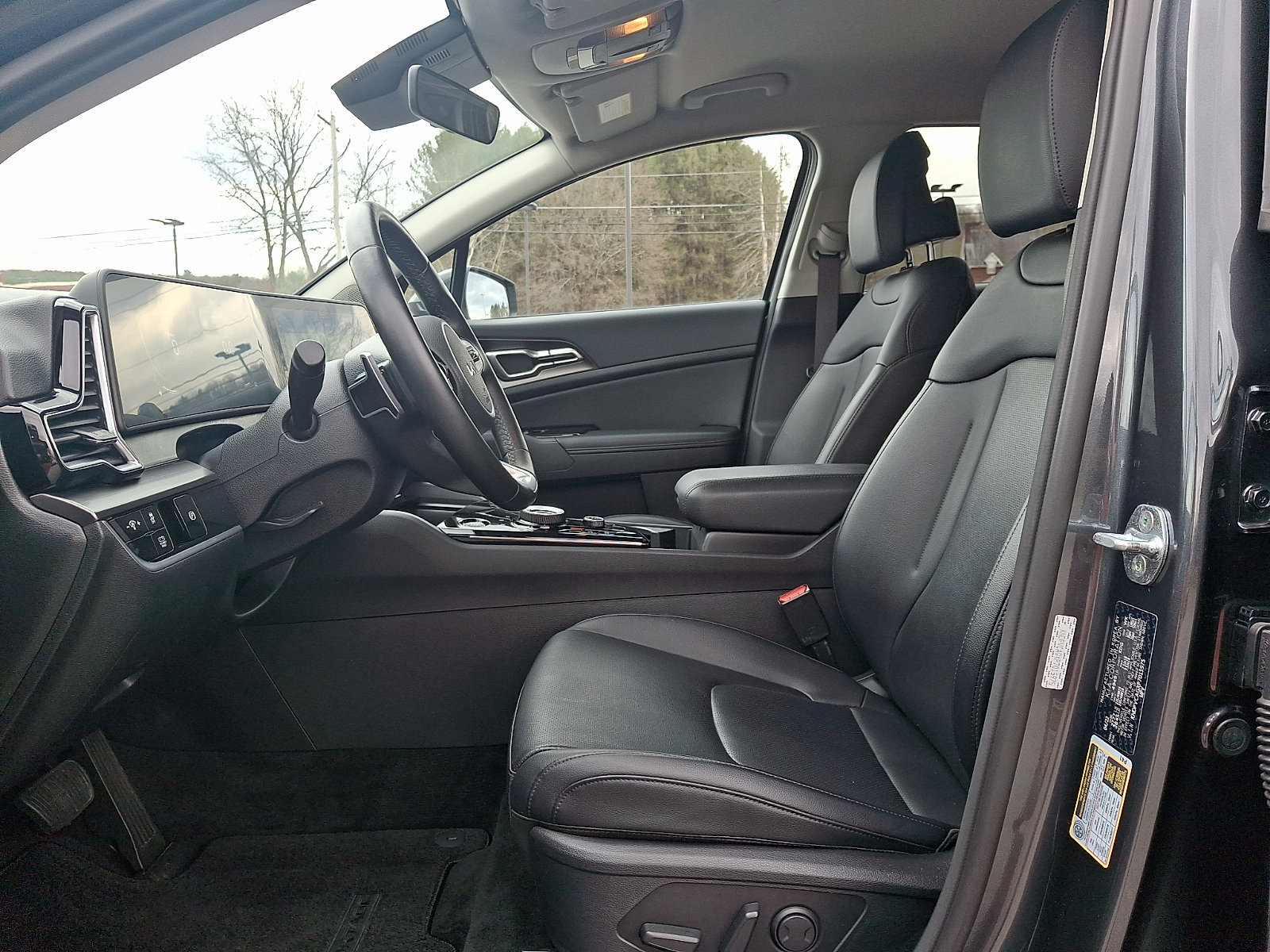 Used 2023 Kia Sportage EX AWD/4WD image 12