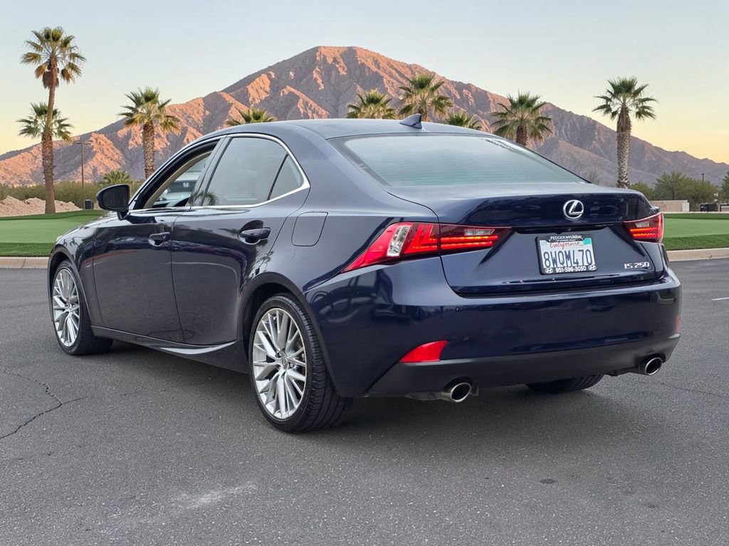 Used 2014 Lexus IS 250 w/ Navigation Package RWD image 4