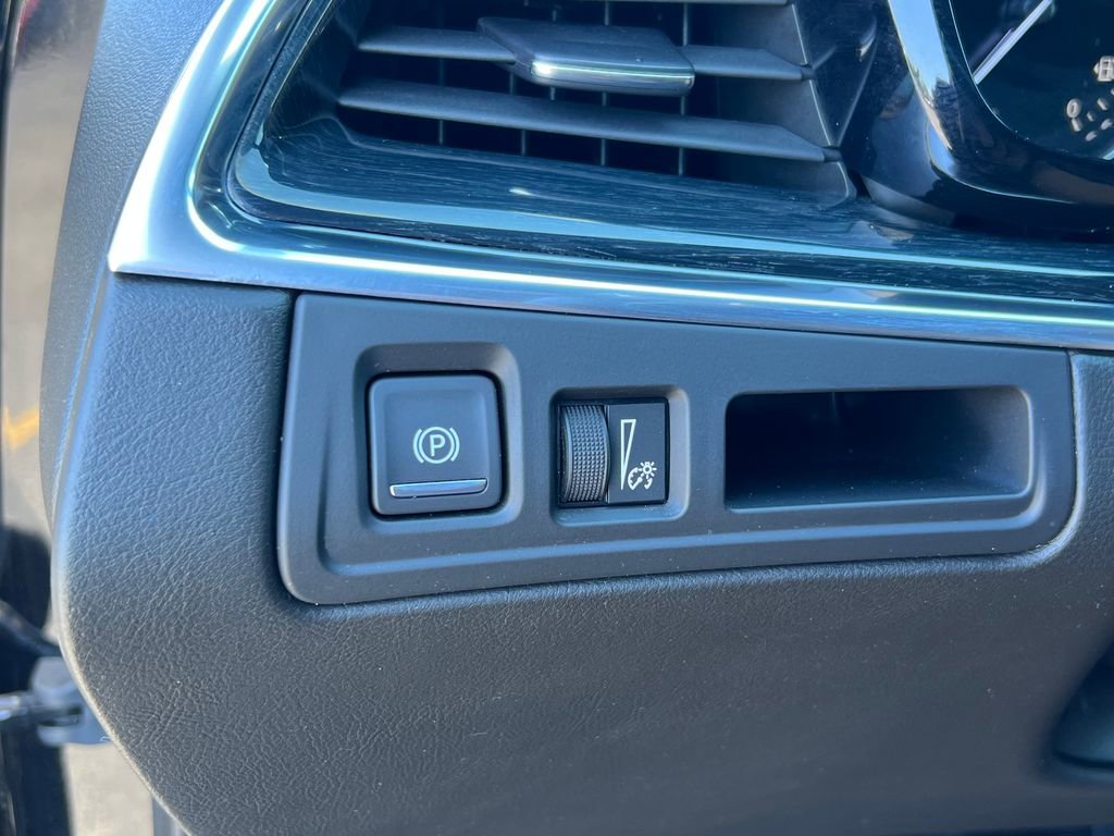 Used 2020 Cadillac XT5 Premium Luxury image 21