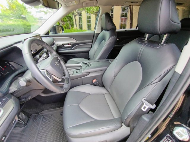 Used 2024 Toyota Grand Highlander FWD image 27
