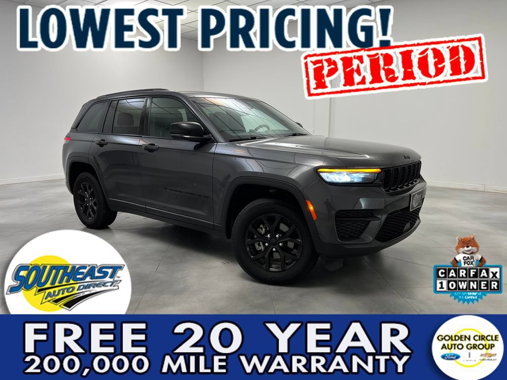 Used 2024 Jeep Grand Cherokee Altitude RWD image 1