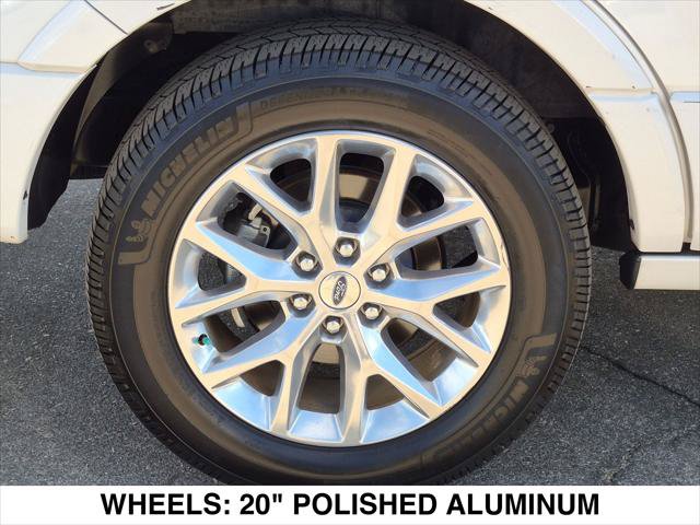 Used 2016 Ford Expedition Limited w/ Equipment Group 301A RWD image 9
