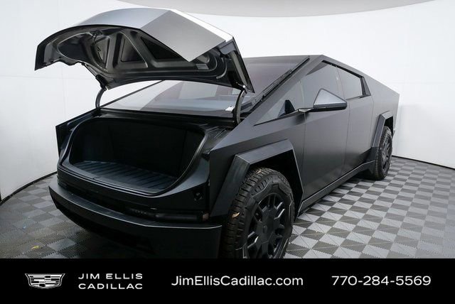 Used 2024 Tesla Cybertruck AWD Crew Cab image 32