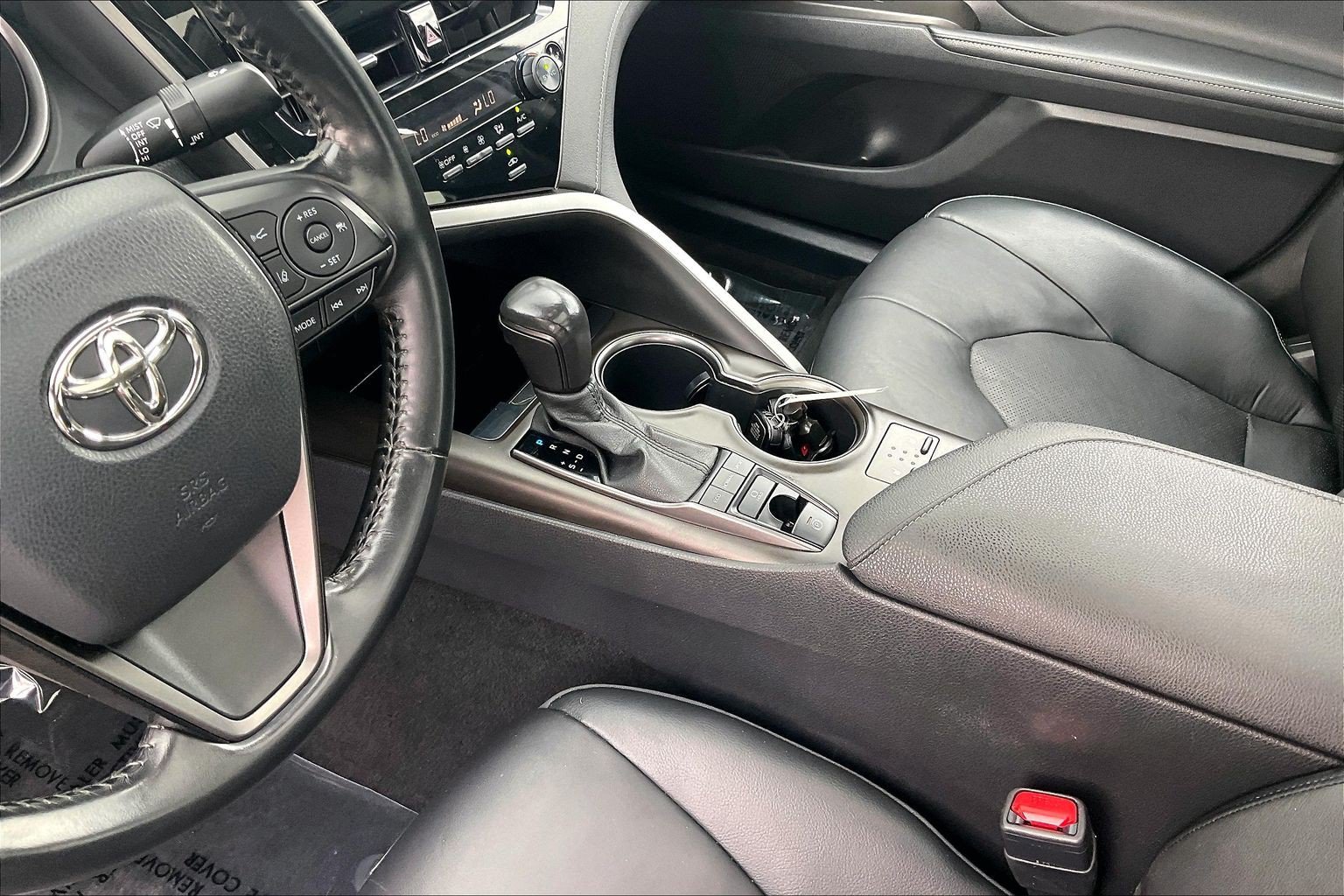 Used 2021 Toyota Camry XSE FWD image 22