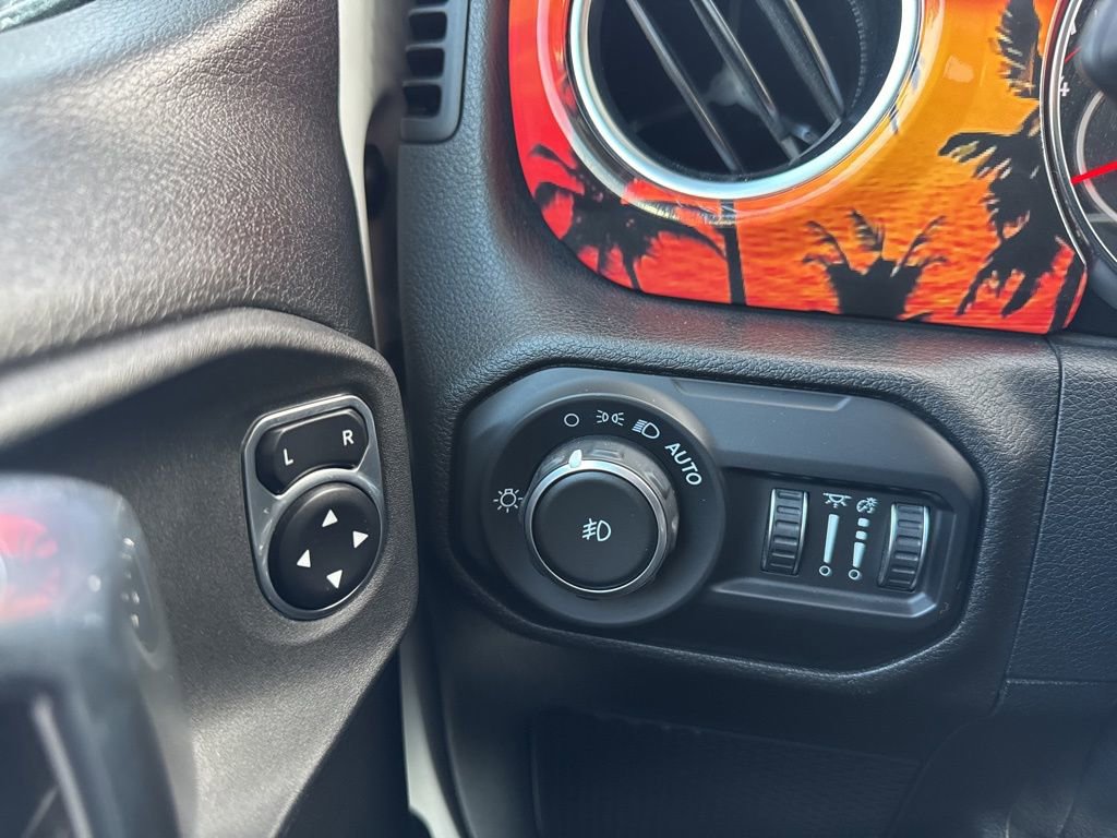 Certified 2021 Jeep Wrangler Unlimited Rubicon w/ Dual Top Group image 8