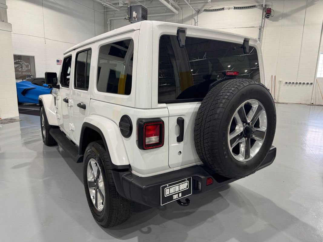 Used 2018 Jeep Wrangler Unlimited Sahara image 5