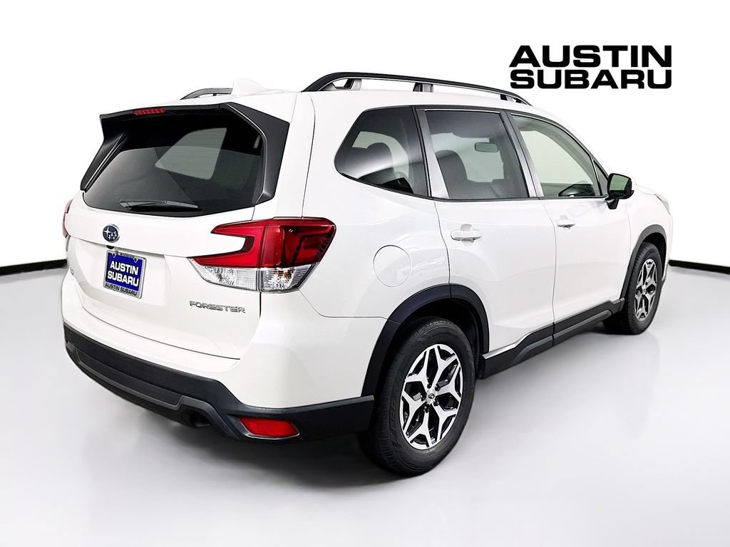 Used 2022 Subaru Forester Premium AWD/4WD image 7