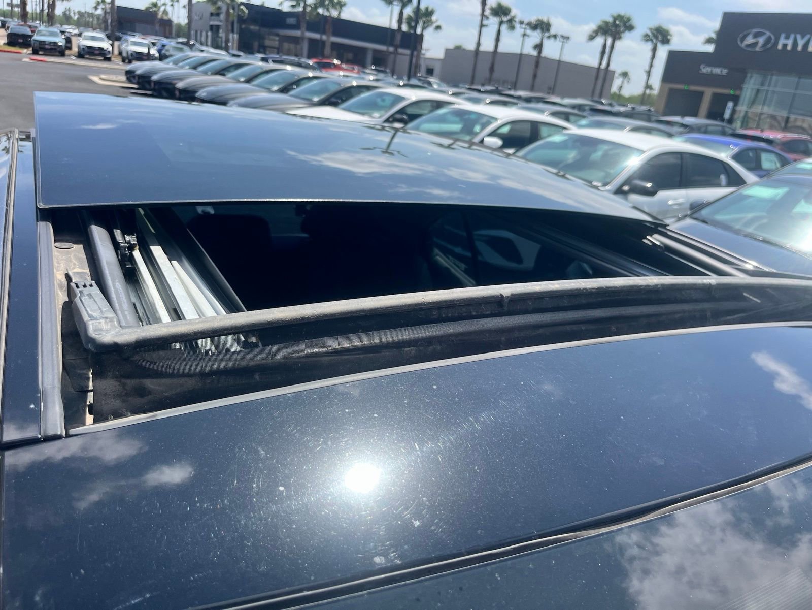 Used 2021 Toyota Camry XSE FWD image 5