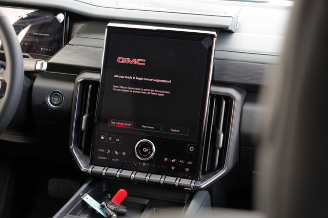 New 2026 GMC Acadia AT4 w/ Luxury Package image 15