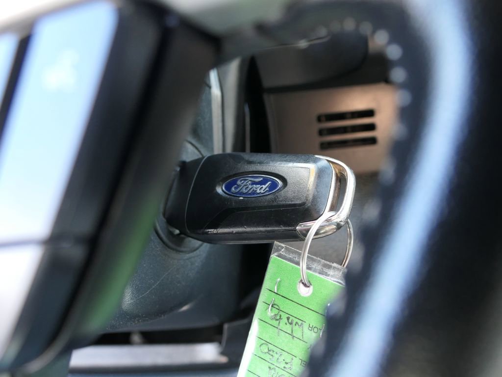 Used 2022 Ford F250 Lariat w/ Lariat Value Package image 16