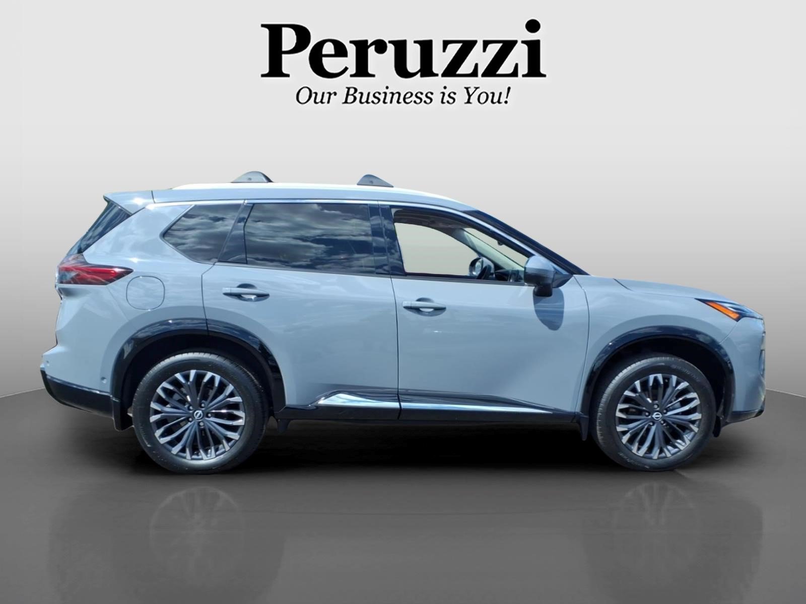 Certified 2025 Nissan Rogue Platinum w/ Platinum Premium Package AWD/4WD image 2