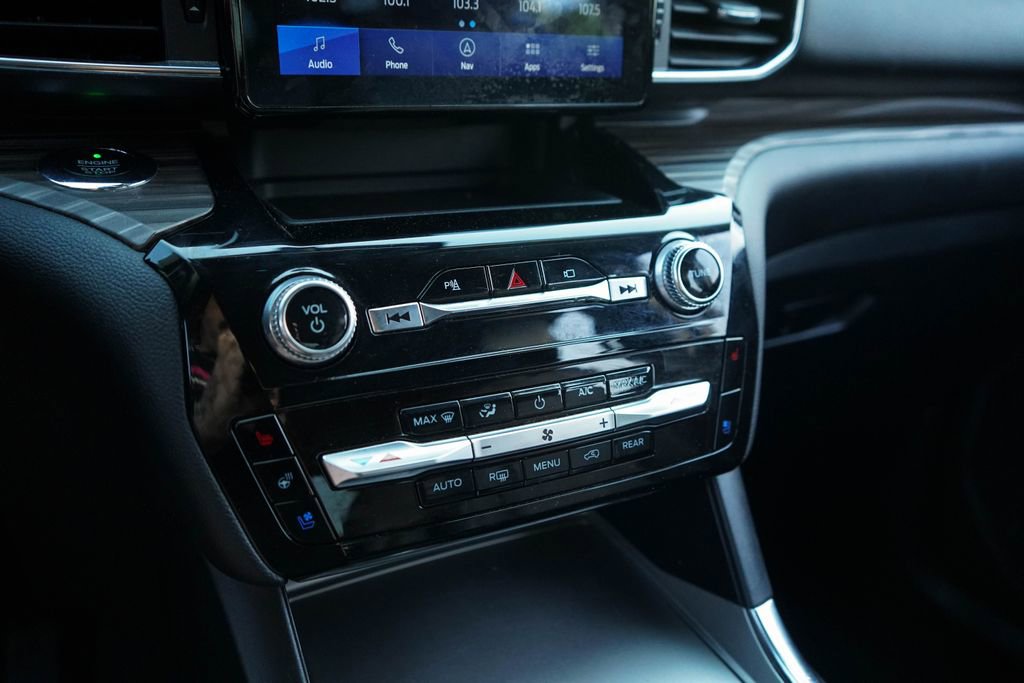 Used 2021 Ford Explorer Limited w/ Equipment Group 301A image 21