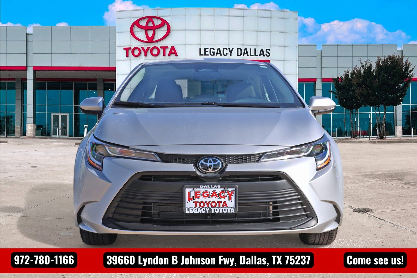 Used 2024 Toyota Corolla LE image 4