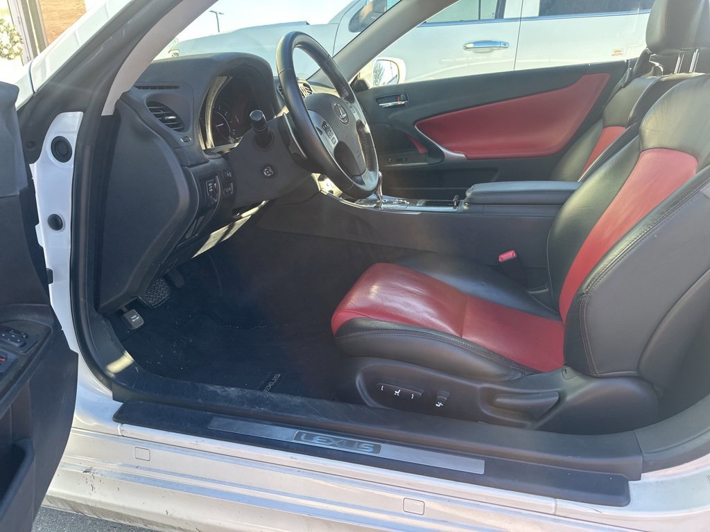 Used 2011 Lexus IS 350C image 12