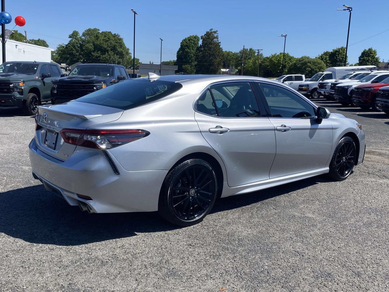 Used 2023 Toyota Camry XSE FWD image 6