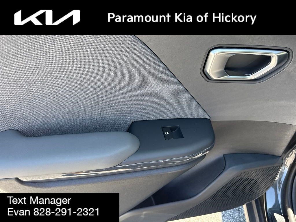 Used 2025 Kia K4 GT-Line Turbo FWD image 12