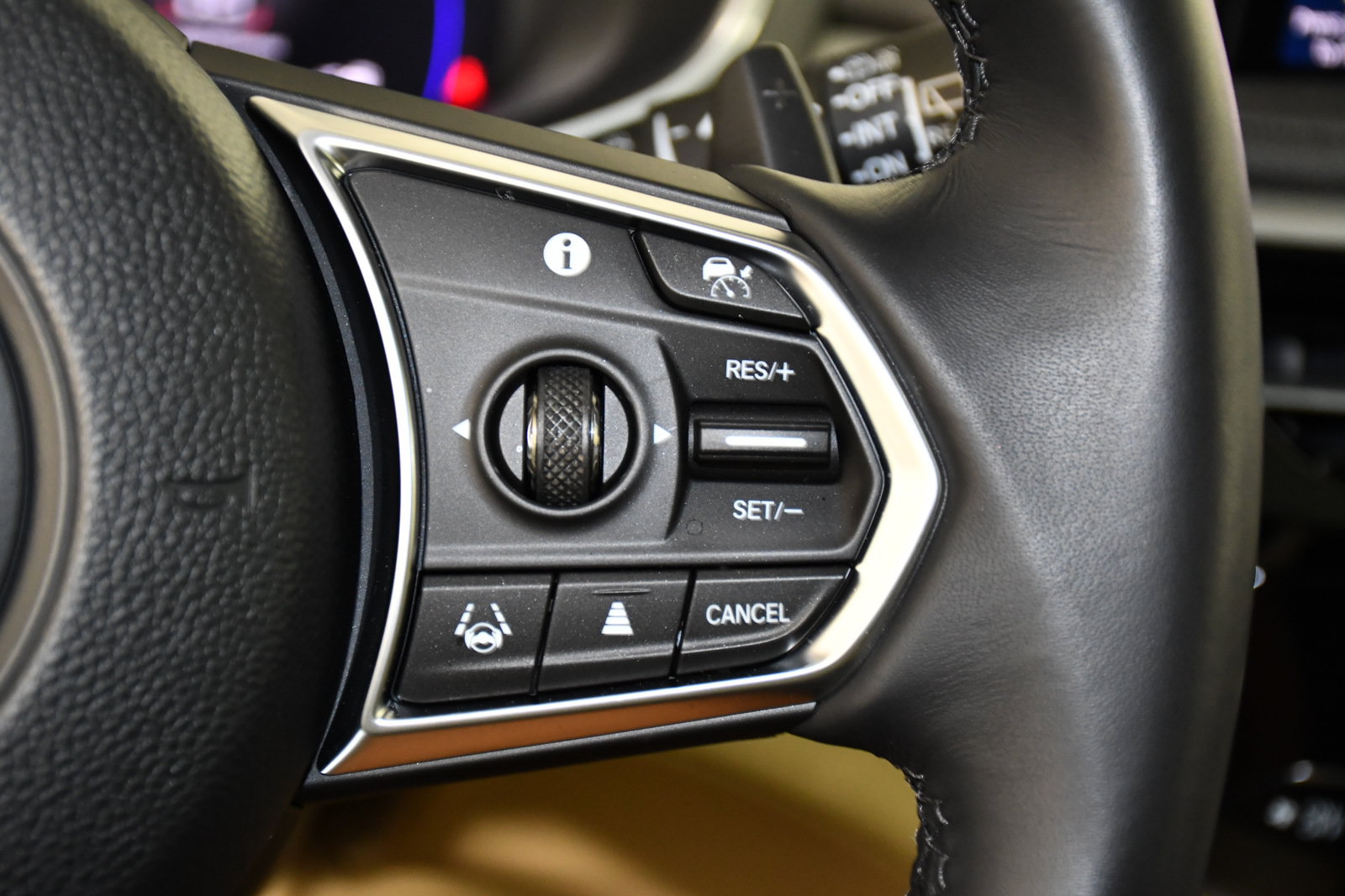 Certified 2025 Acura MDX SH-AWD image 21