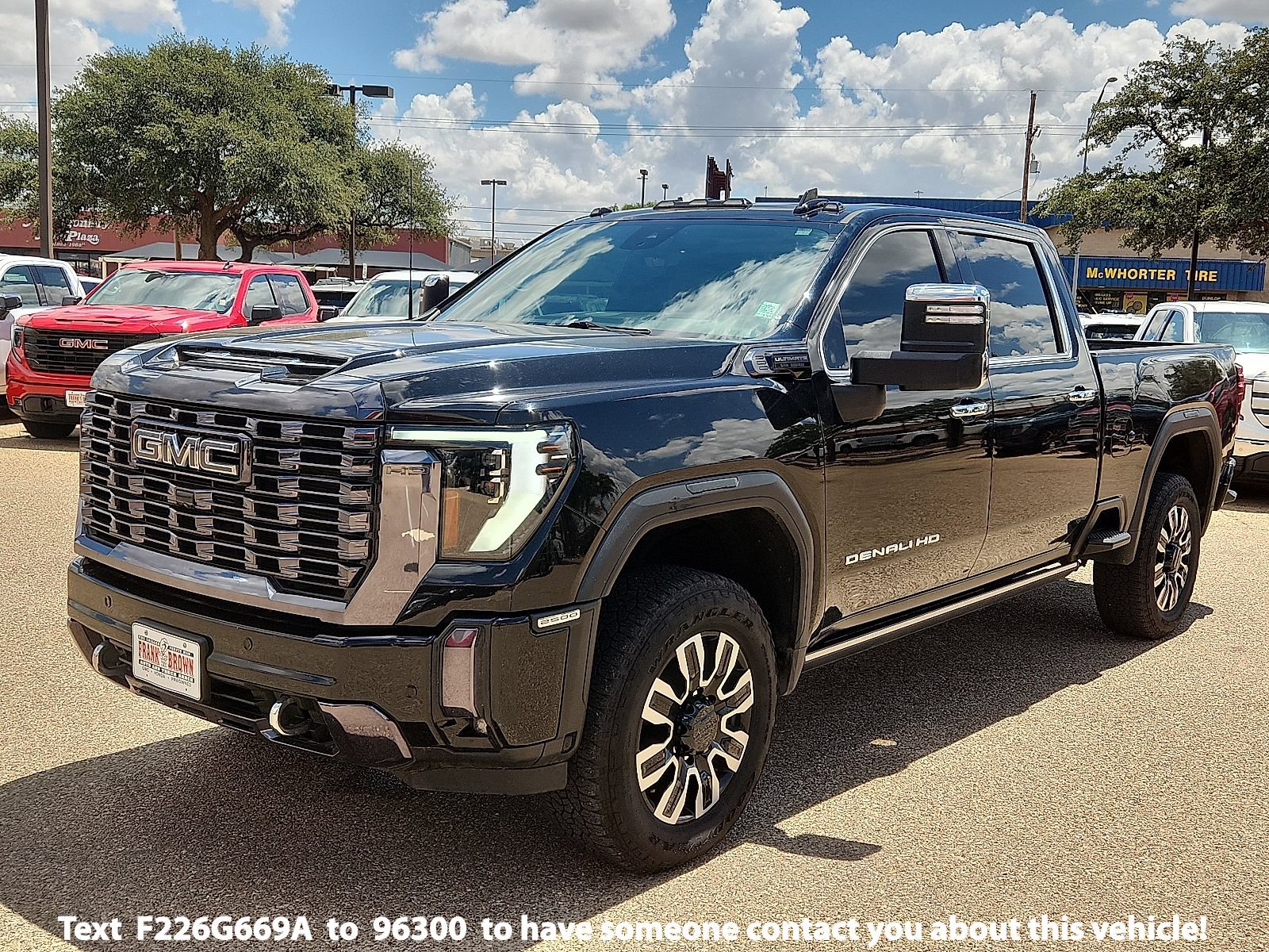 Used 2024 GMC Sierra 2500 Denali Ultimate AWD/4WD image 1
