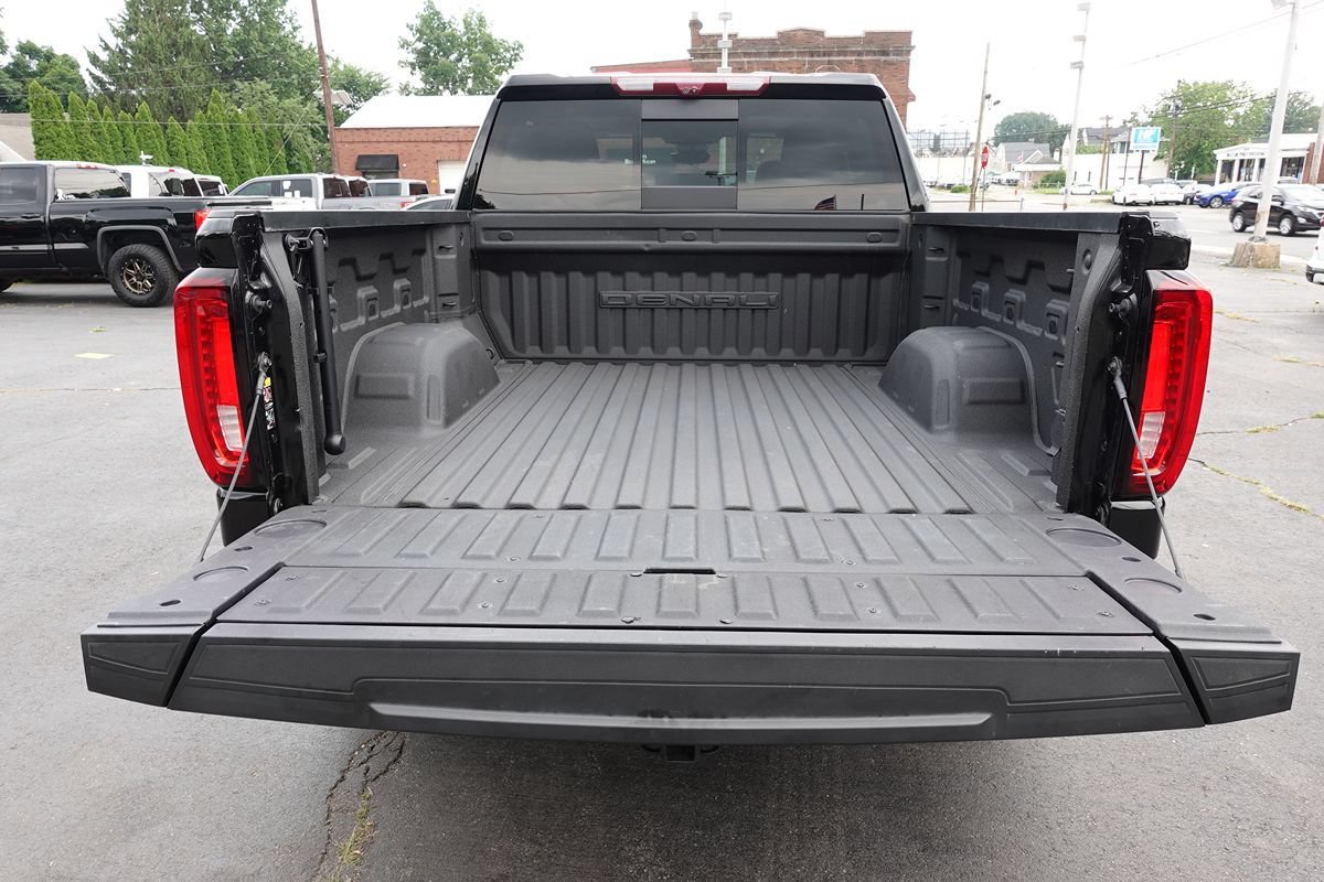 Used 2023 GMC Sierra 1500 Denali w/ Denali Reserve Package AWD/4WD image 35