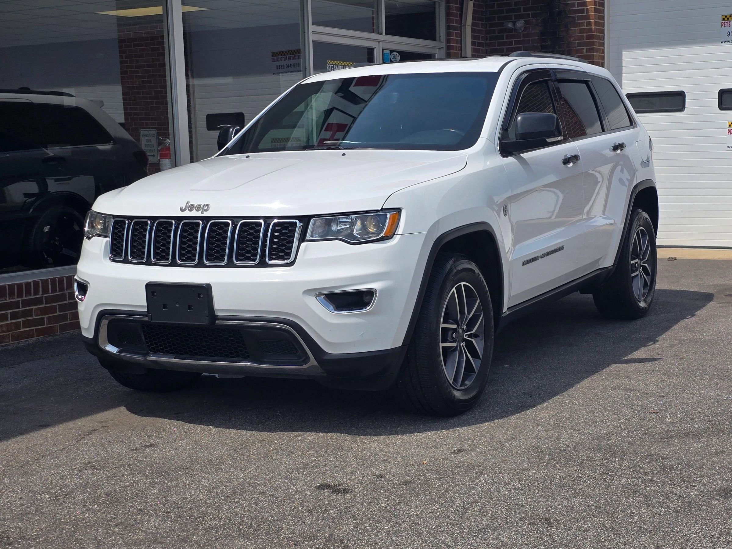 Used 2019 Jeep Grand Cherokee Limited image 5