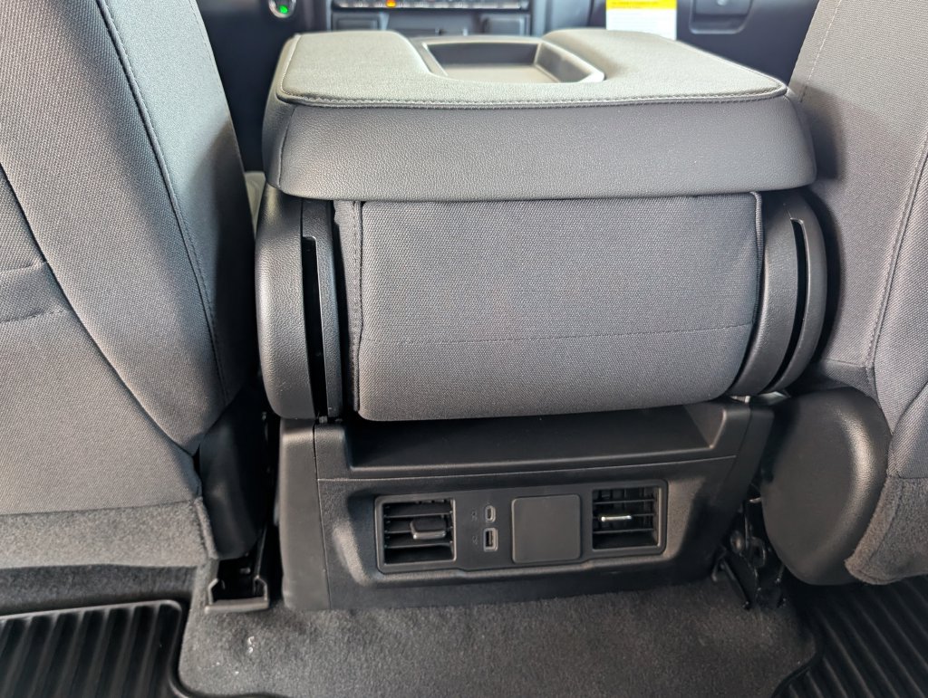 New 2026 Chevrolet Silverado 1500 Custom w/ LPO, Dark Essentials Package RWD image 6