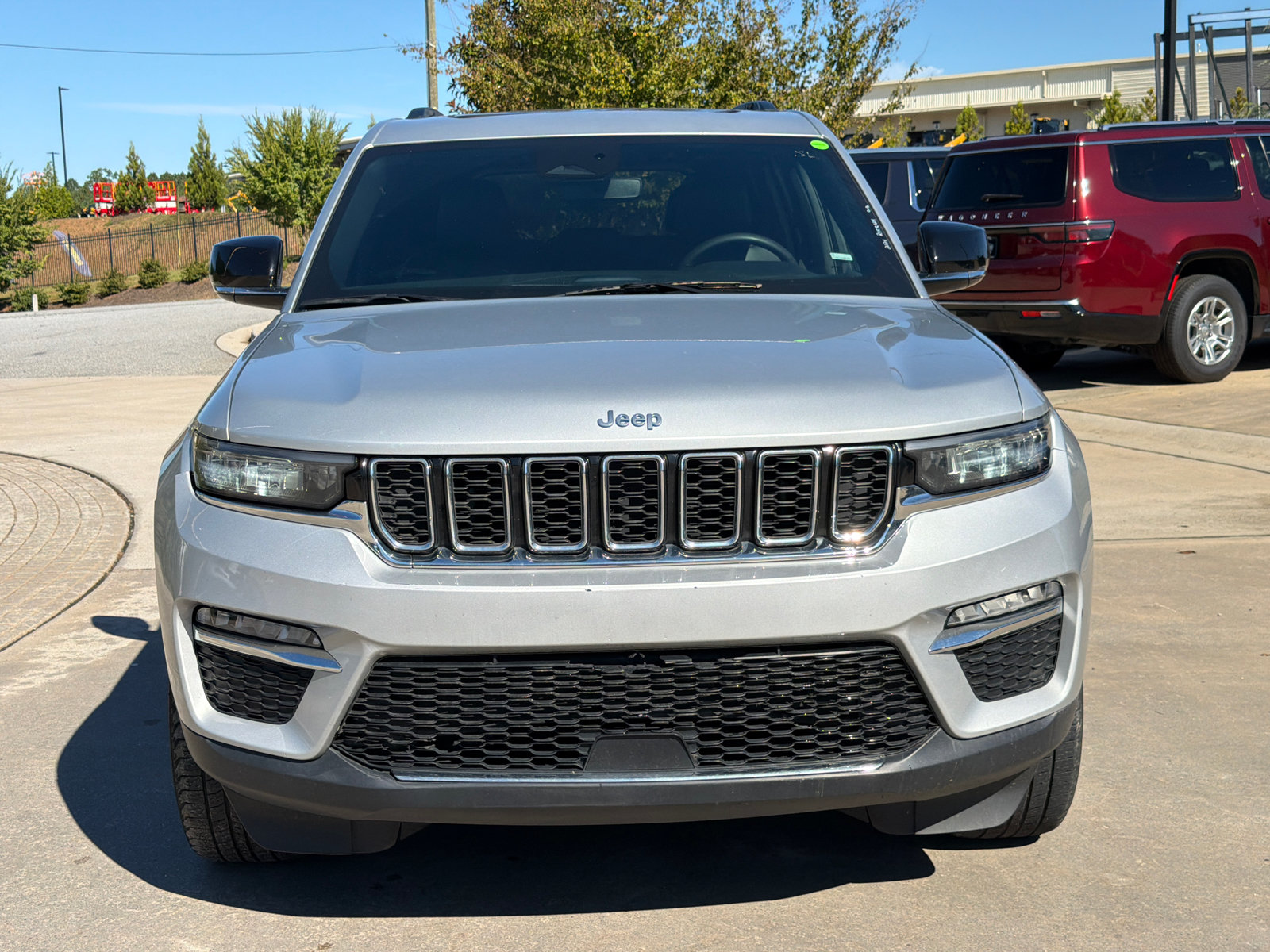 Used 2024 Jeep Grand Cherokee Limited 4xe AWD/4WD image 3