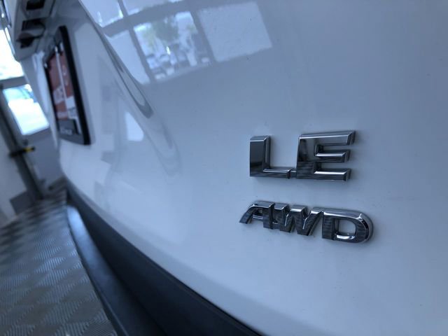 Used 2019 Toyota RAV4 LE w/ All Weather Liner Package AWD/4WD image 16