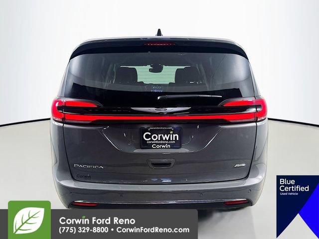 Used 2024 Chrysler Pacifica Touring-L AWD/4WD image 8