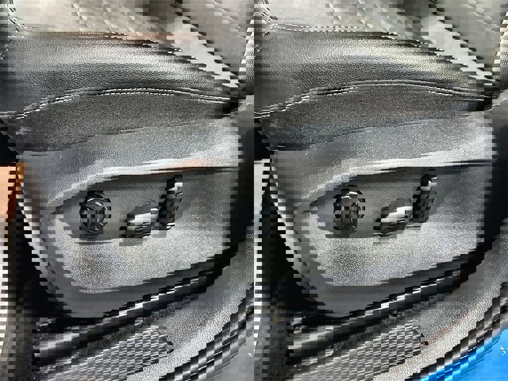 Used 2022 Volkswagen Taos SE image 13