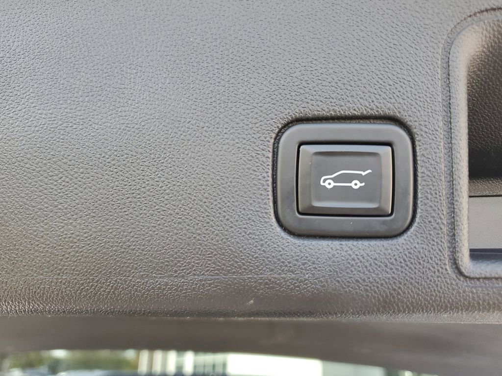 Used 2020 GMC Terrain SLE w/ Driver Convenience Package image 27