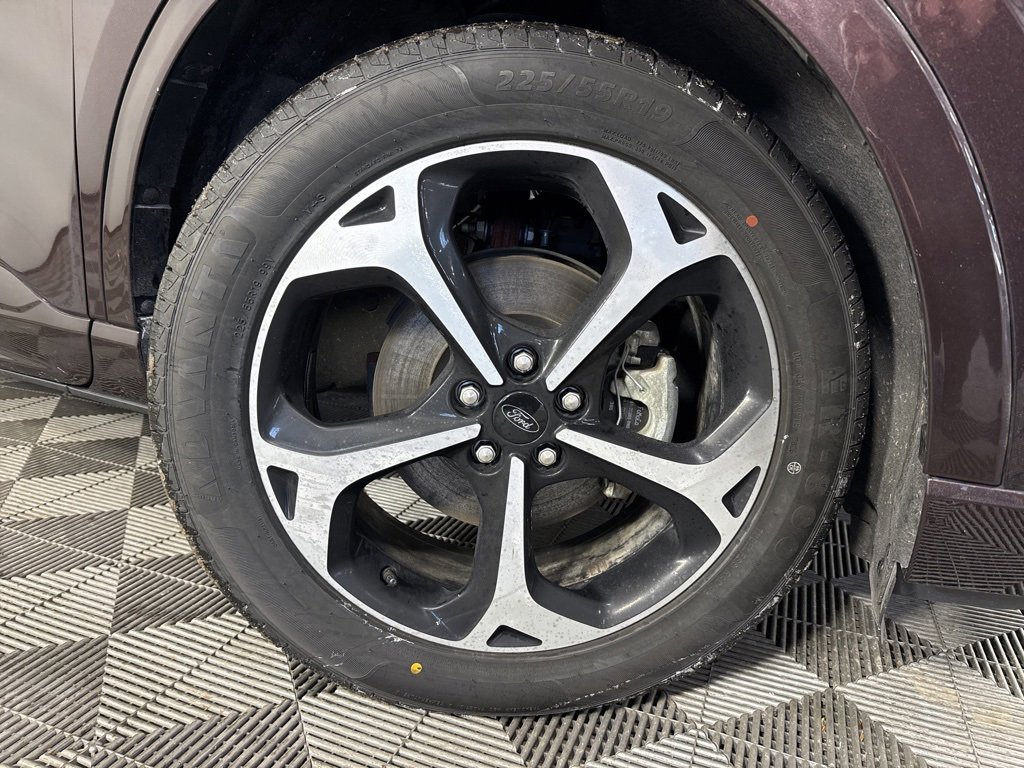 Used 2023 Ford Escape ST-Line Elite image 9