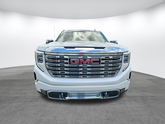 Used 2025 GMC Sierra 1500 Denali w/ Denali Reserve Package AWD/4WD image 2
