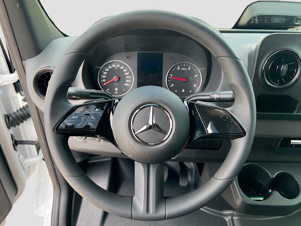 New 2025 Mercedes-Benz Sprinter 2500 image 12