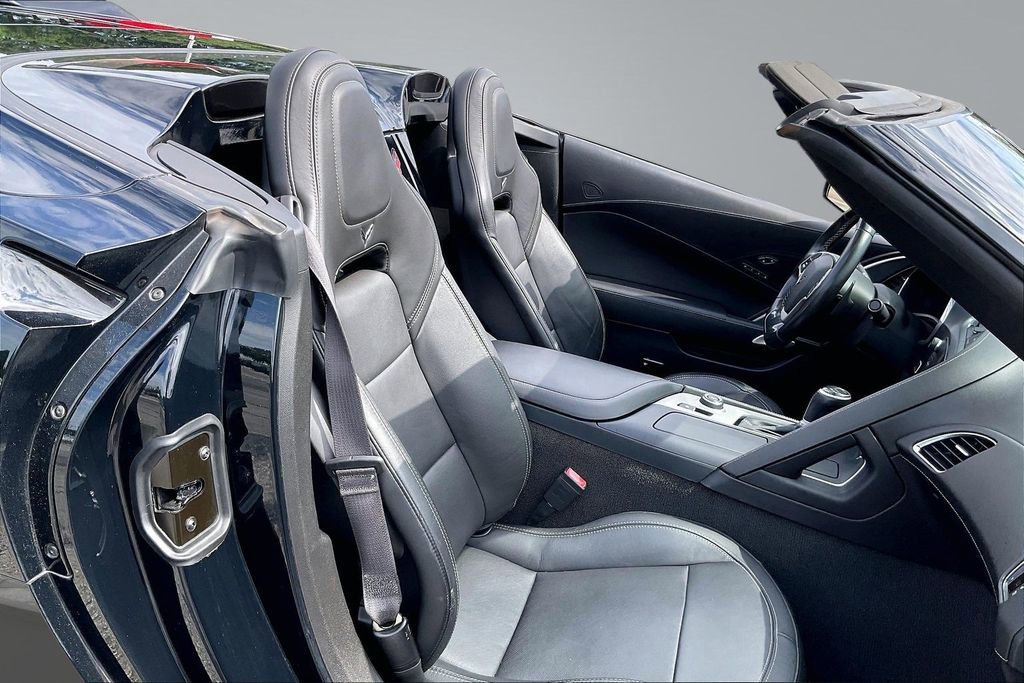Used 2016 Chevrolet Corvette Stingray Convertible w/ 2LT Preferred Equipment Group RWD image 7