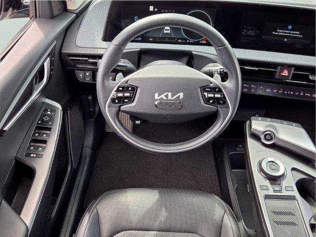 Used 2022 Kia EV6 Wind RWD image 13
