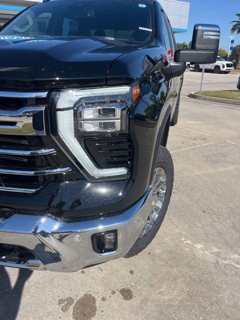 New 2026 Chevrolet Silverado 2500 LTZ w/ LTZ Plus Package AWD/4WD image 18