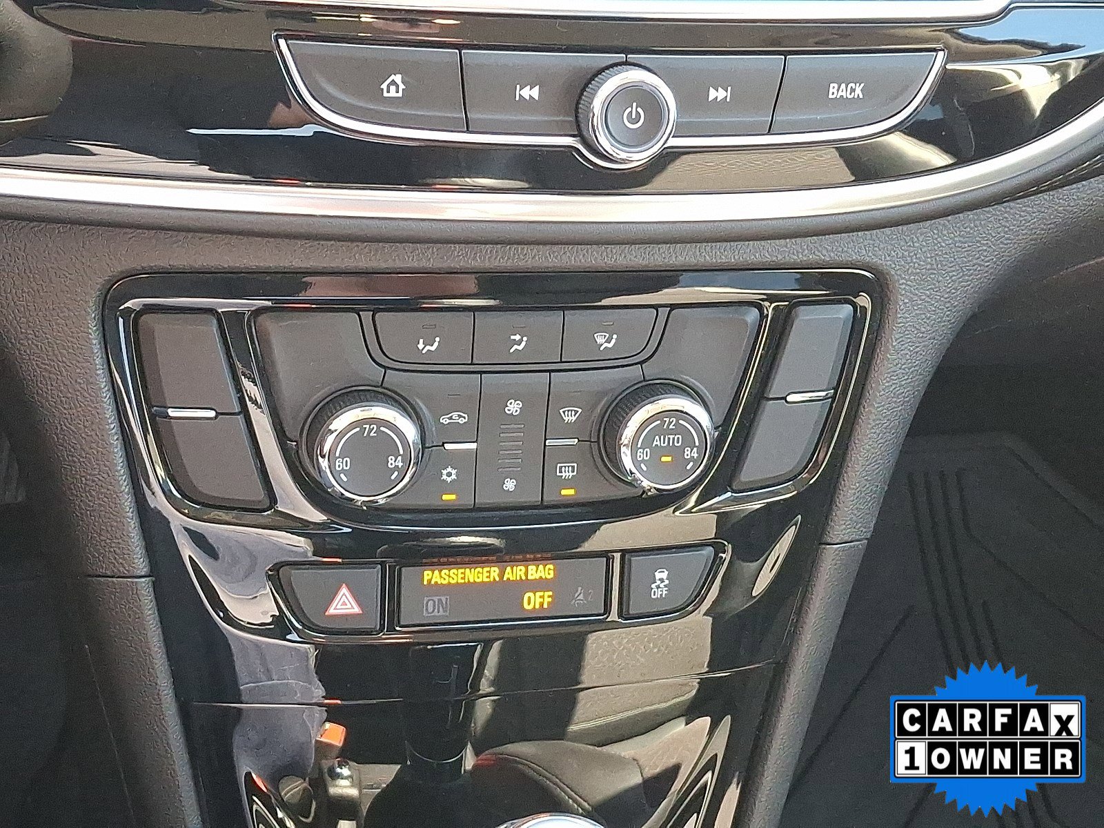 Used 2019 Buick Encore Sport Touring AWD/4WD image 31