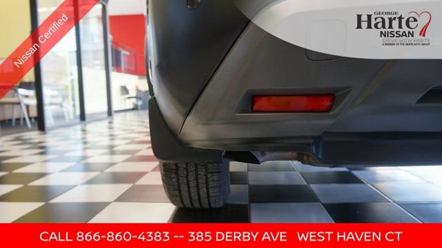 Used 2023 Nissan Rogue SV image 81