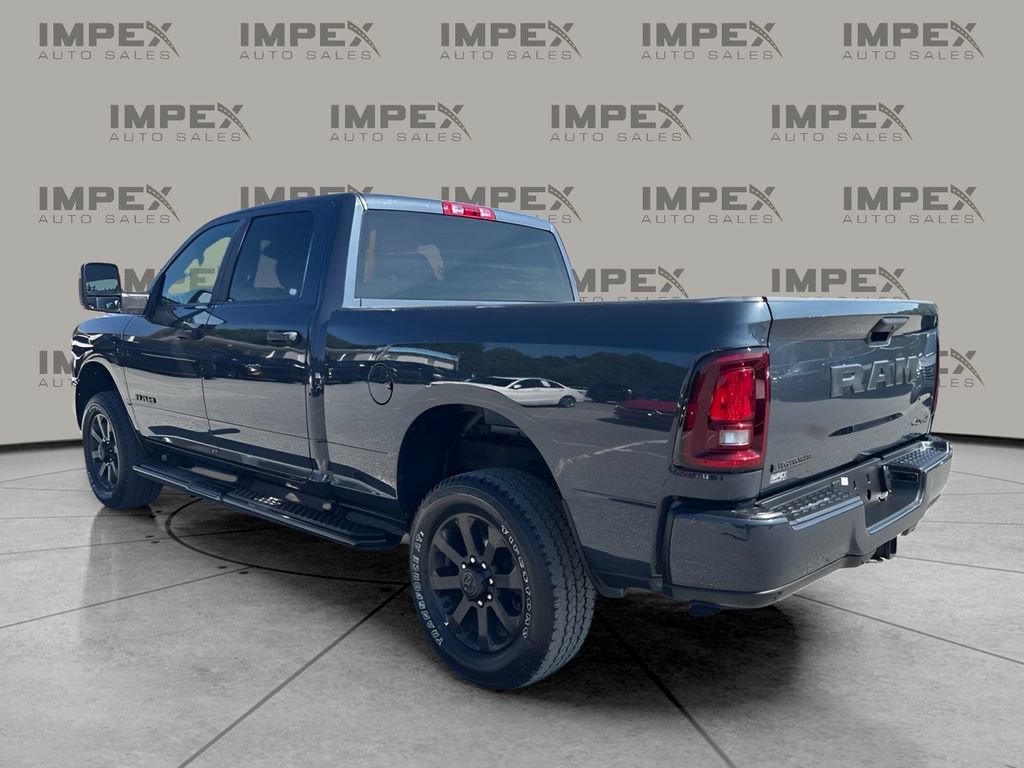 Used 2025 RAM 2500 Big Horn AWD/4WD image 3
