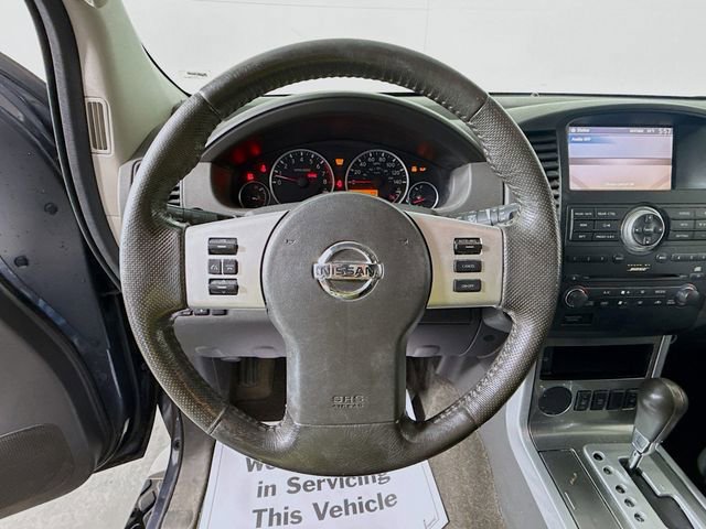 Used 2011 Nissan Pathfinder Silver w/ Protection Pkg image 13